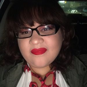 Meet your Posher, Daniella